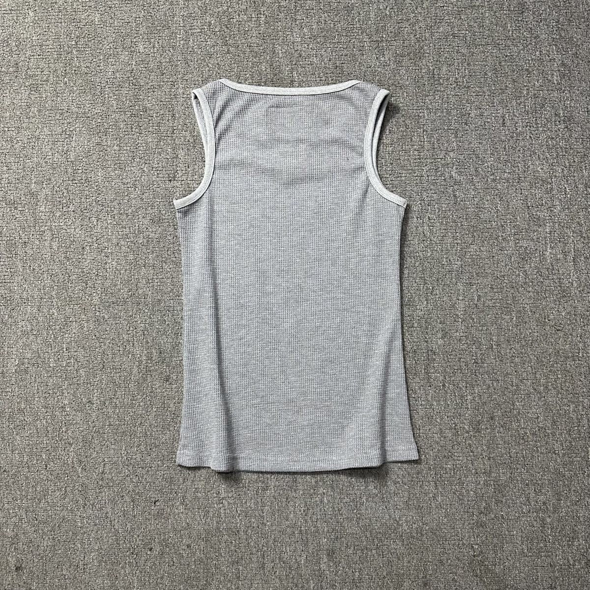 RIBBED GRAPHIC TANK TOP