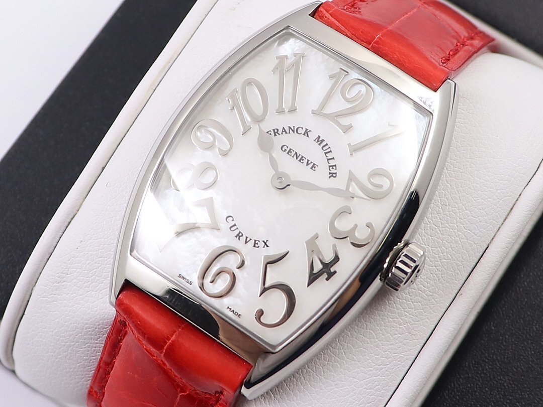 CURVED DIAL LEATHER STRAP WATCH