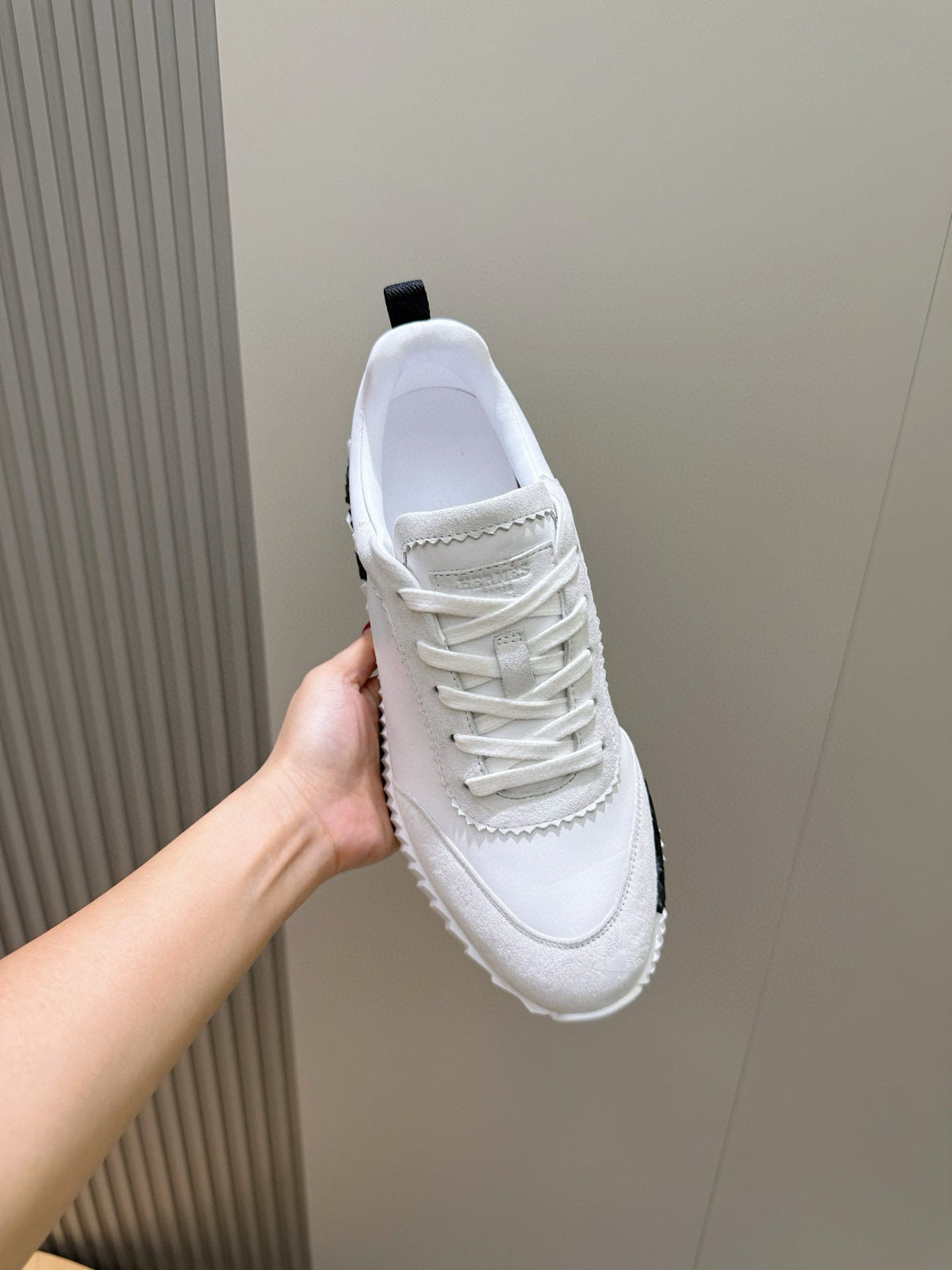LUXURY WHITE LEATHER & SUEDE DESIGNER SNEAKERS