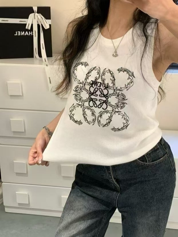 WHITE GRAPHIC PRINT SLEEVELESS TOP