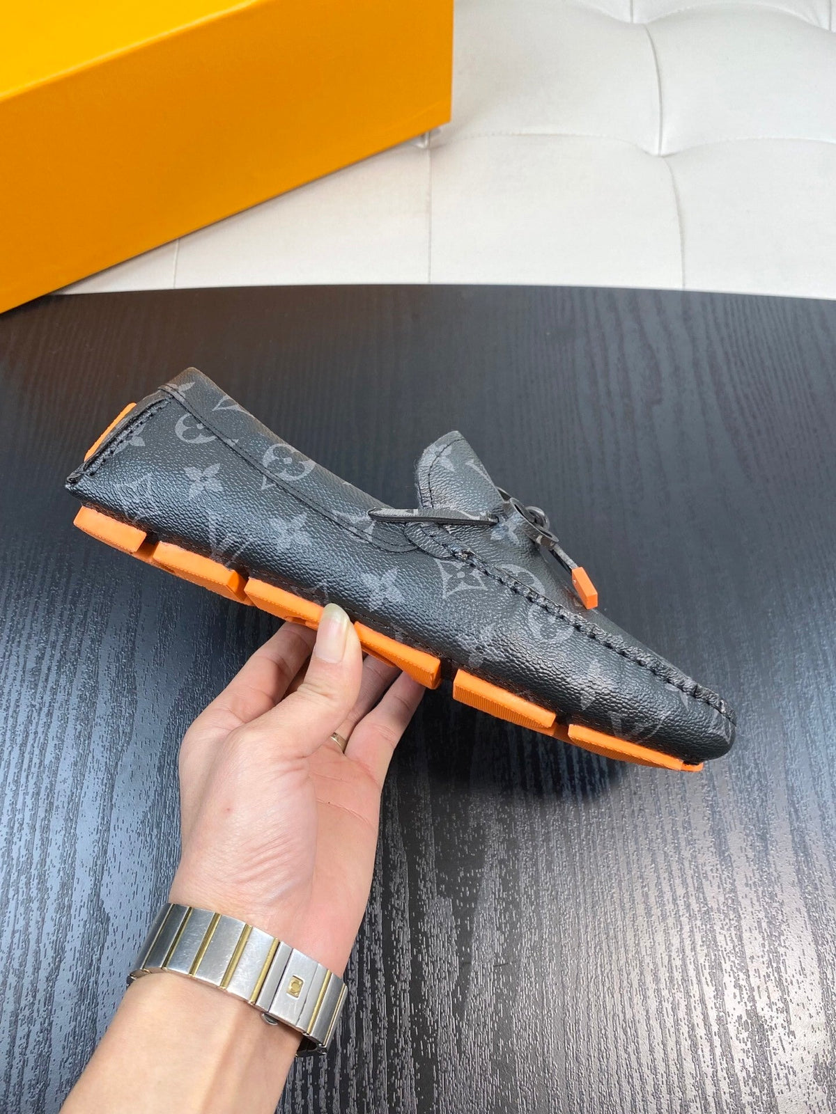 CLASSIC LOAFERS