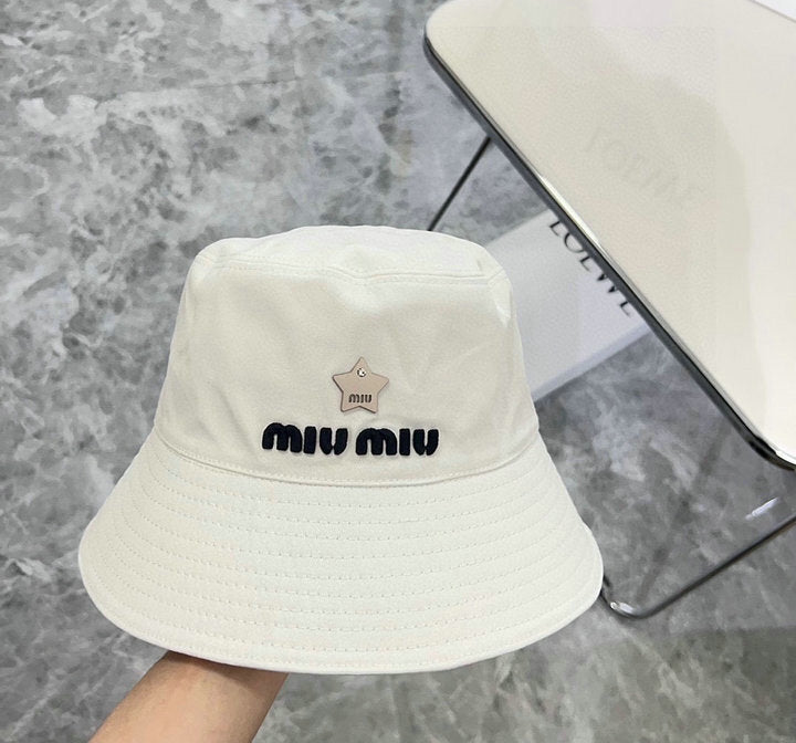 COTTON BUCKET HAT WITH FRONT EMBROIDERY