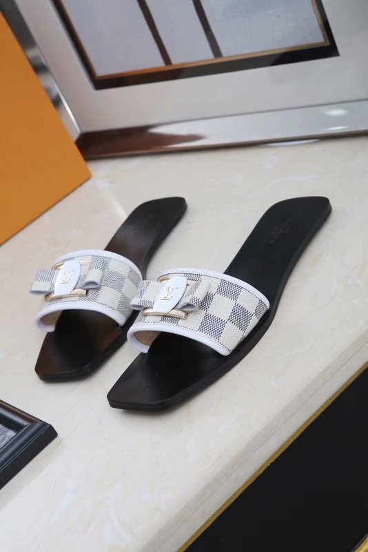 WHITE CHECK BUCKLE STRAP SLIDE SANDALS
