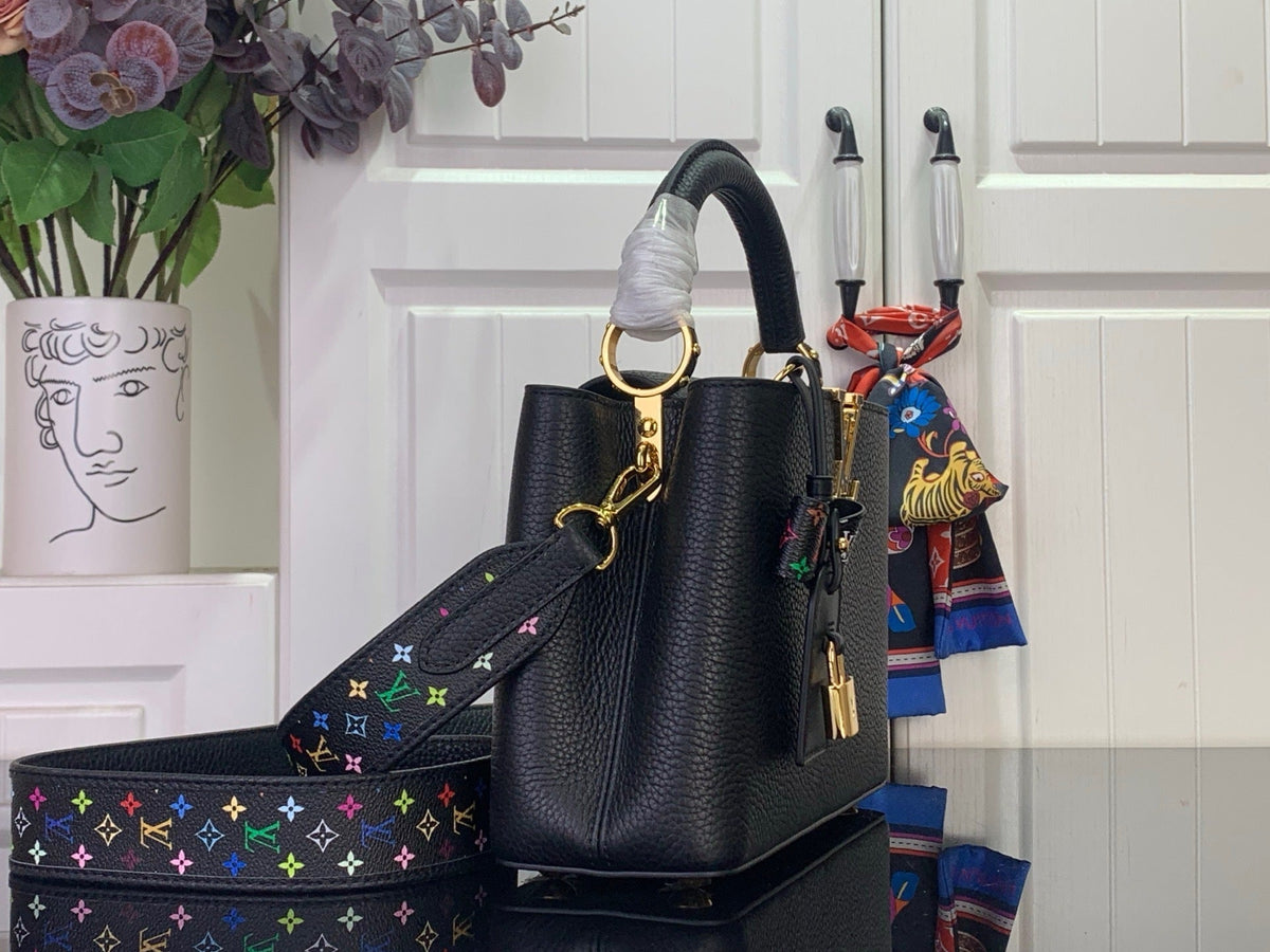 ELEGANT TOP HANDLE STATEMENT BAG