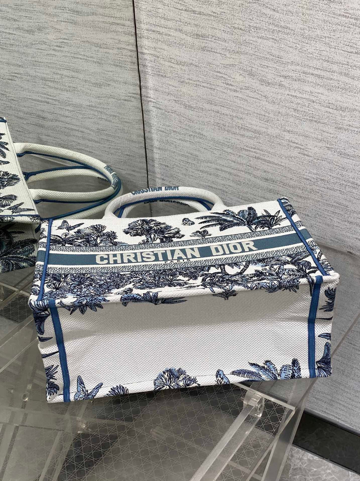 LARGE CANVAS TOTE WITH BOTANICAL PRINT