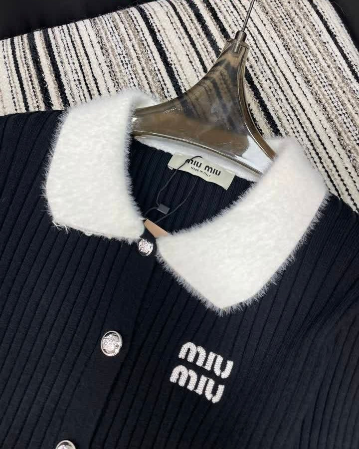 RIBBED KNIT CONTRAST CARDIGAN