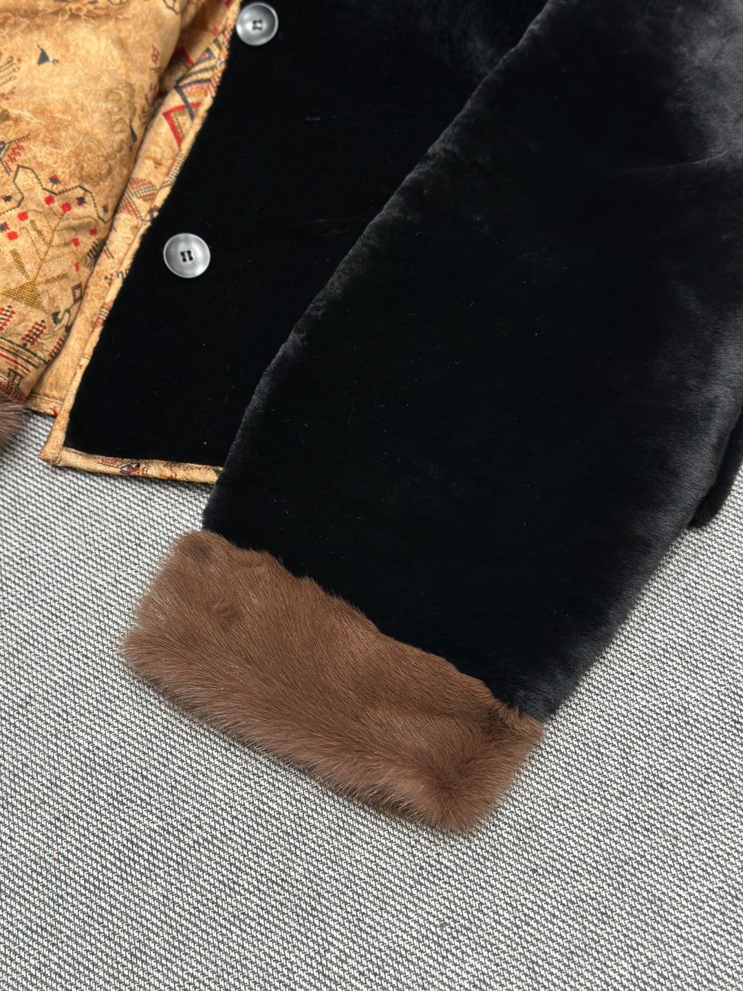 PLUSH BLACK JACKET WITH CONTRAST TRIM AND BUTTON FRONT