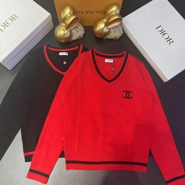 V-NECK KNIT SWEATER
