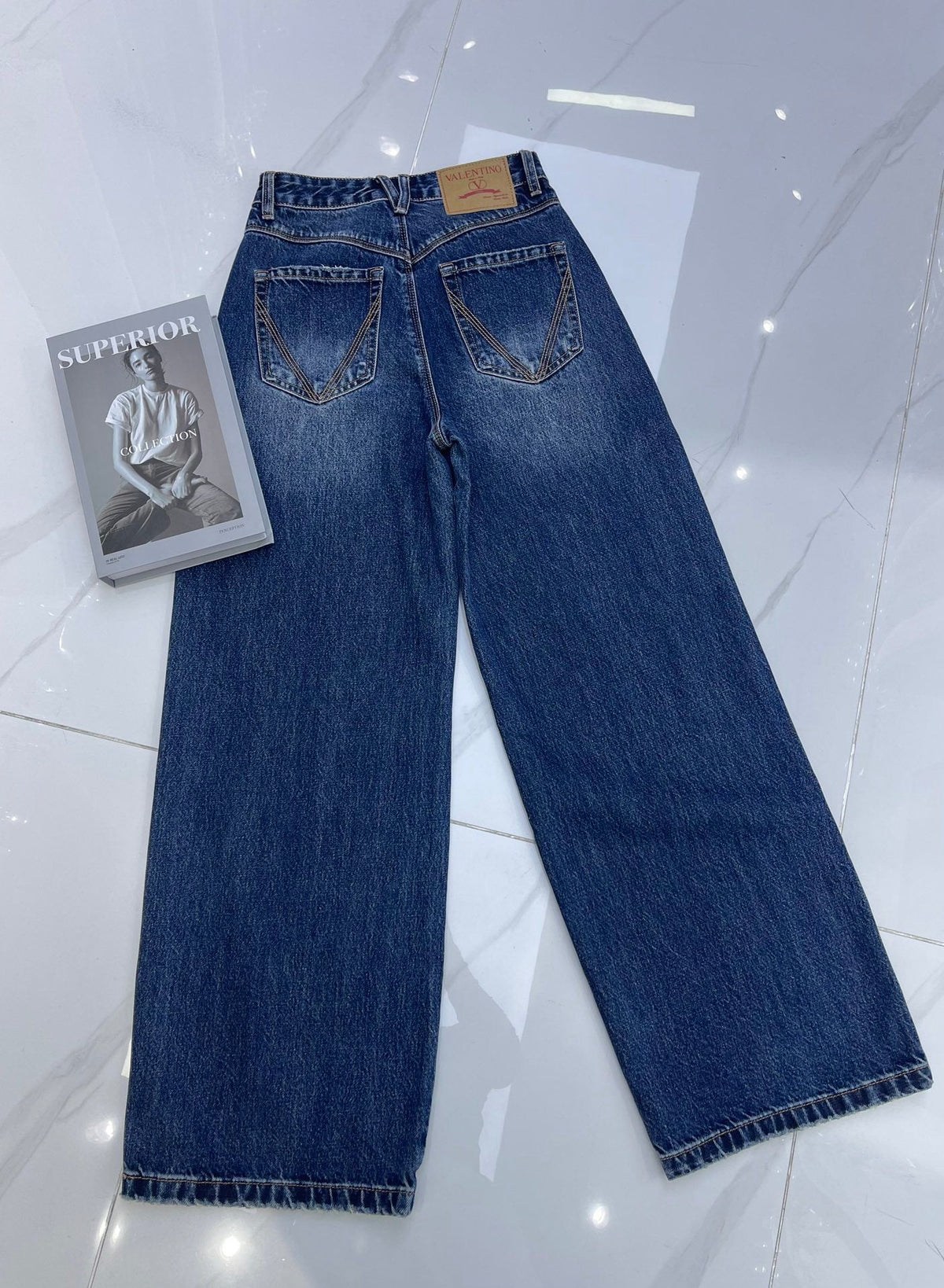 WIDE LEG VINTAGE WASH DENIM JEANS