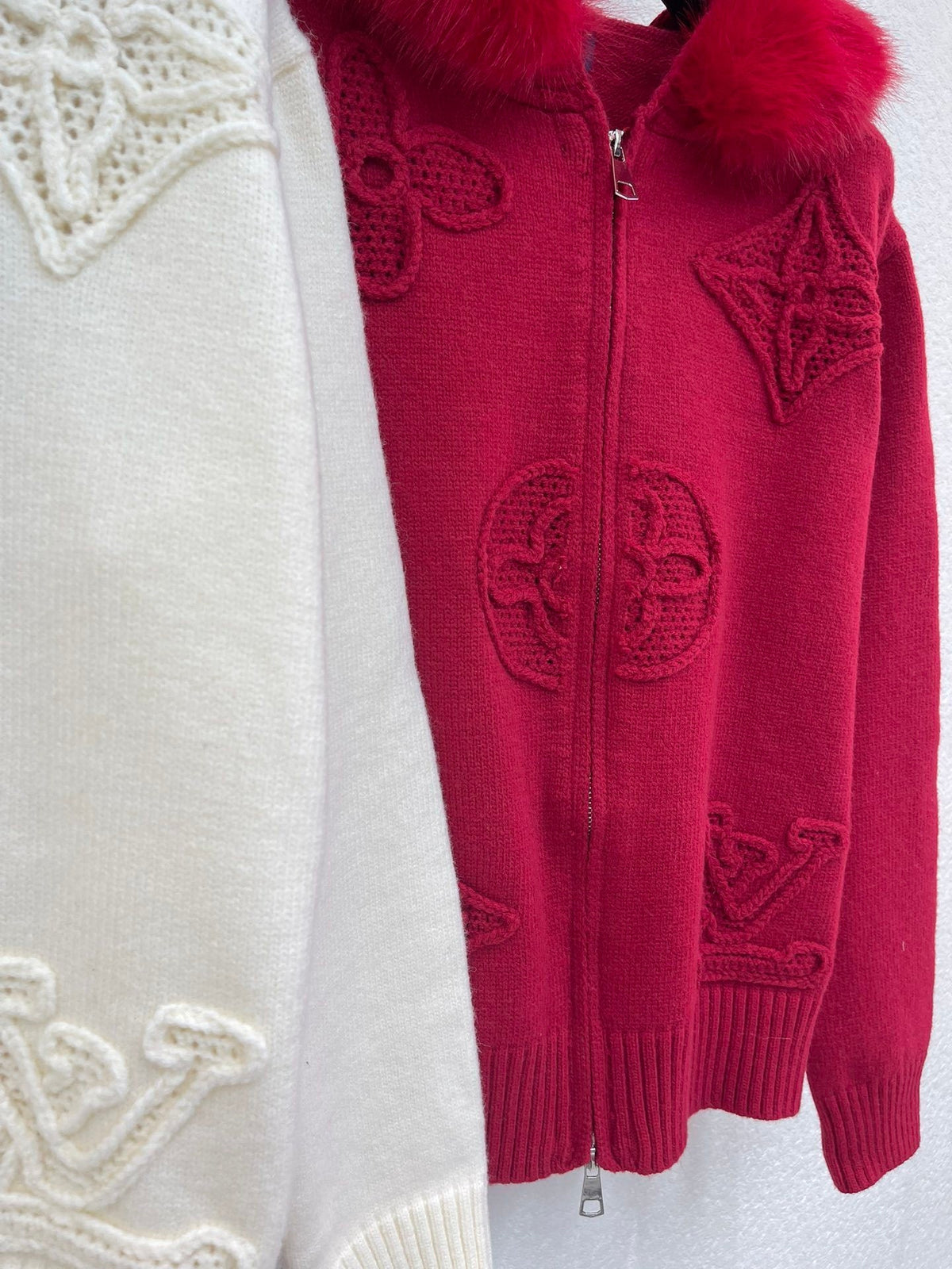 EMBOSSED KNIT ZIP HOODIE WITH FUR TRIM