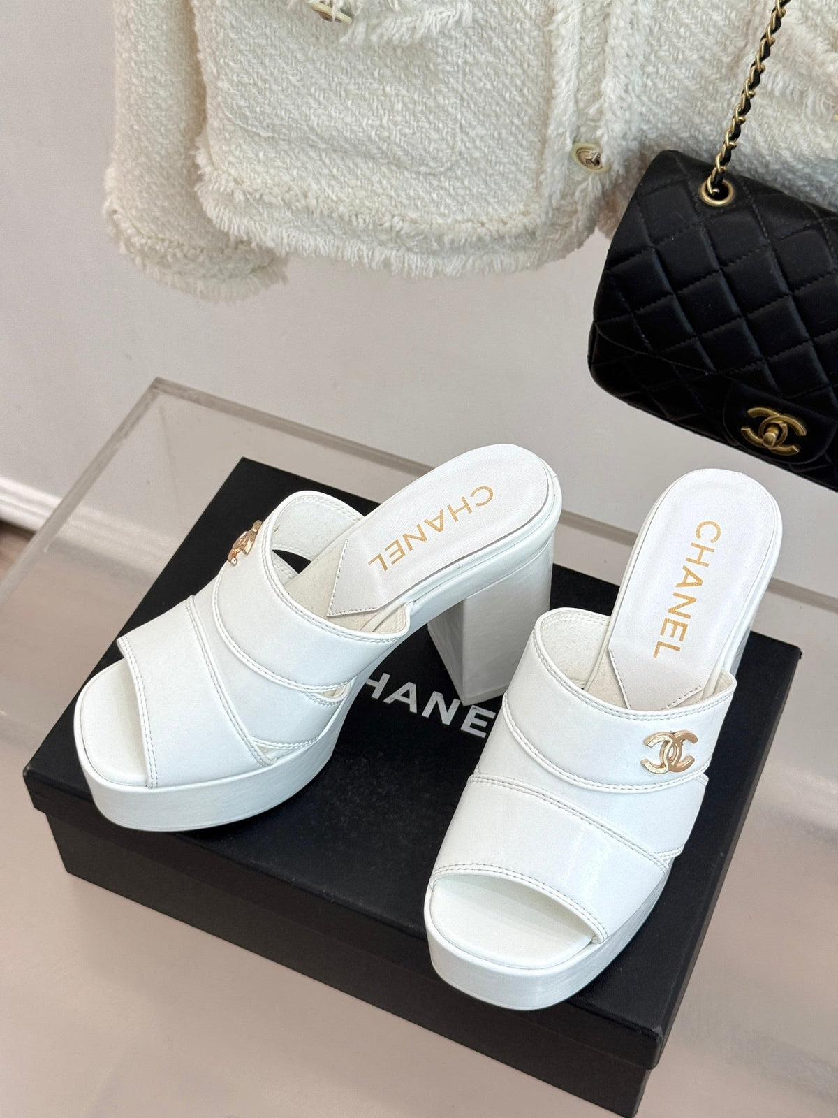 WHITE PLATFORM HEEL MULES