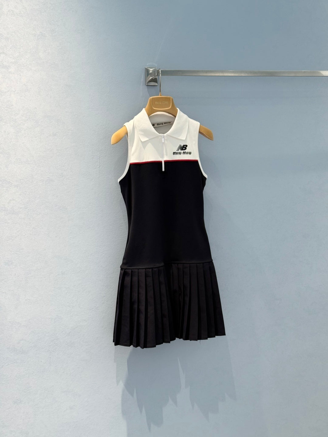 SPORTY PLEATED MINI DRESS