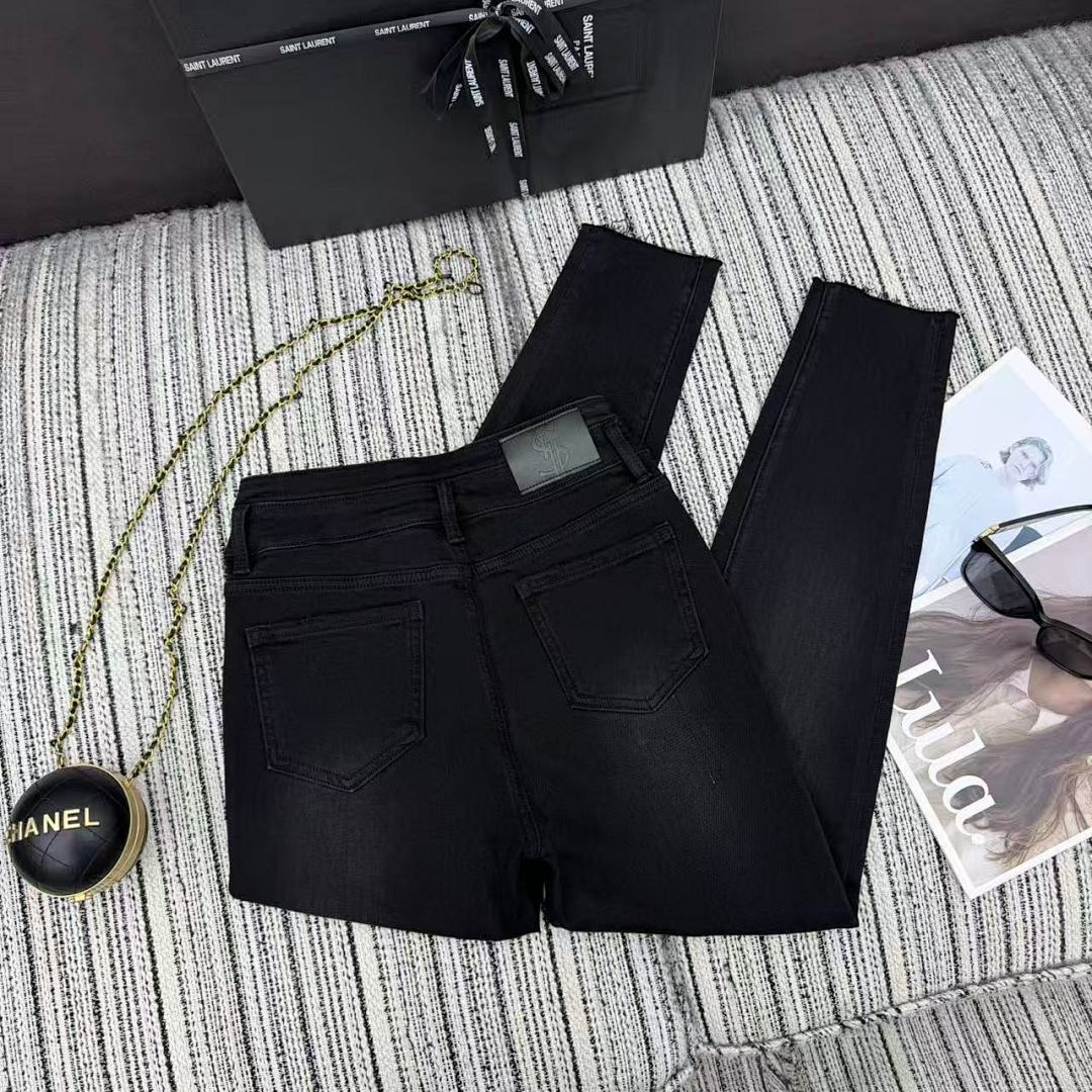 HIGH-WAIST BRAID DETAIL SKINNY JEANS – BLACK