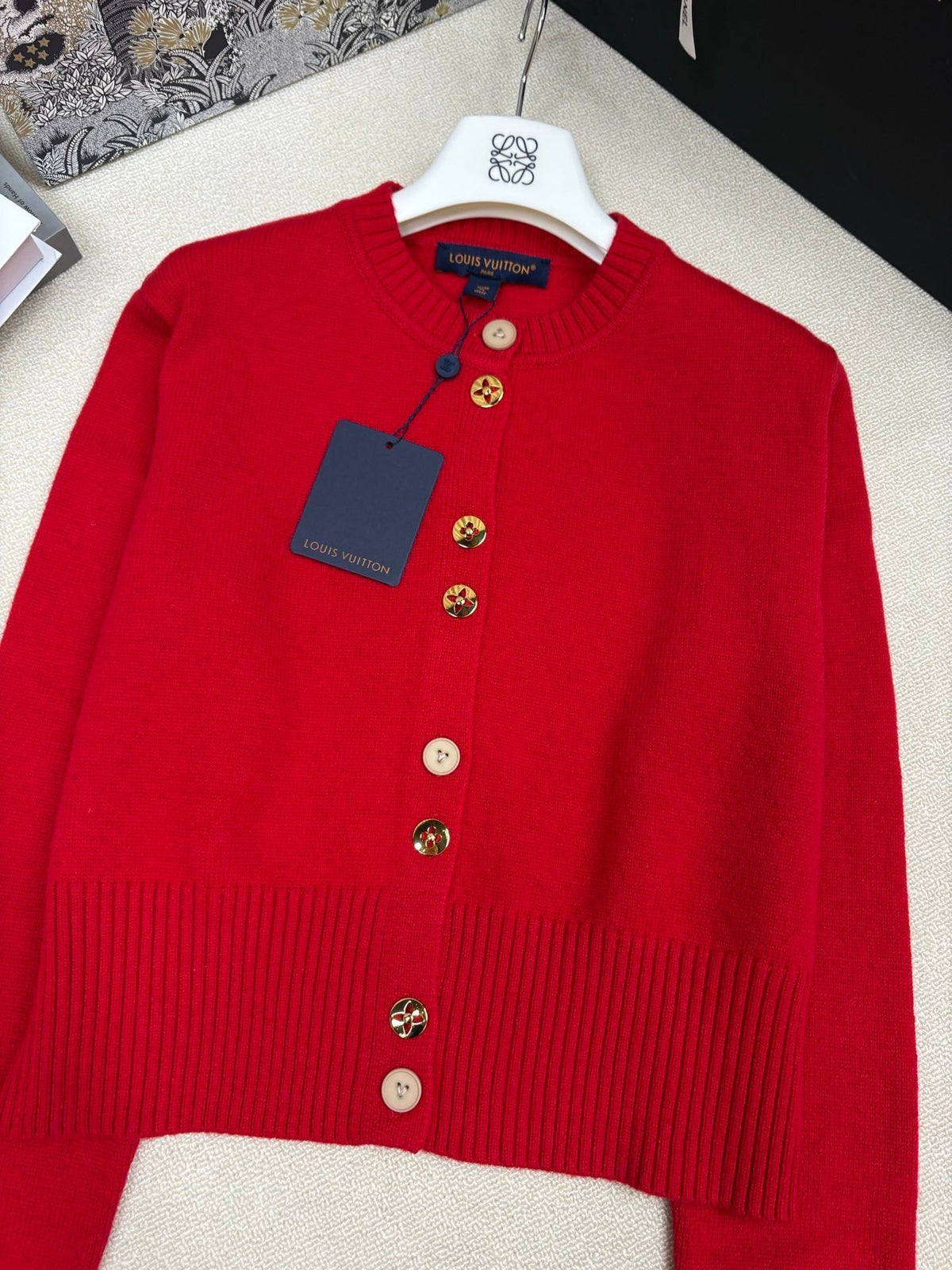 CROPPED KNIT CARDIGAN WITH DECORATIVE BUTTON FRONT