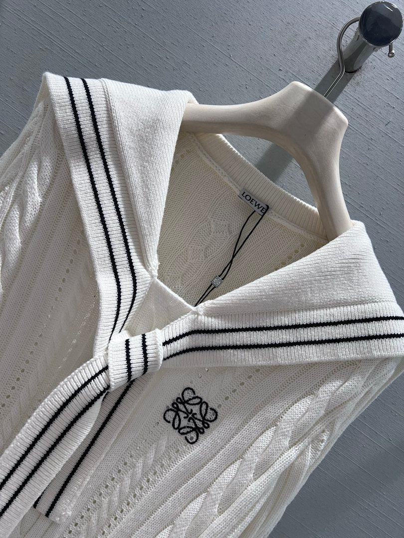 SAILOR COLLAR CABLE KNIT SWEATER
