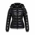 GLOSSY HOODED PUFFER