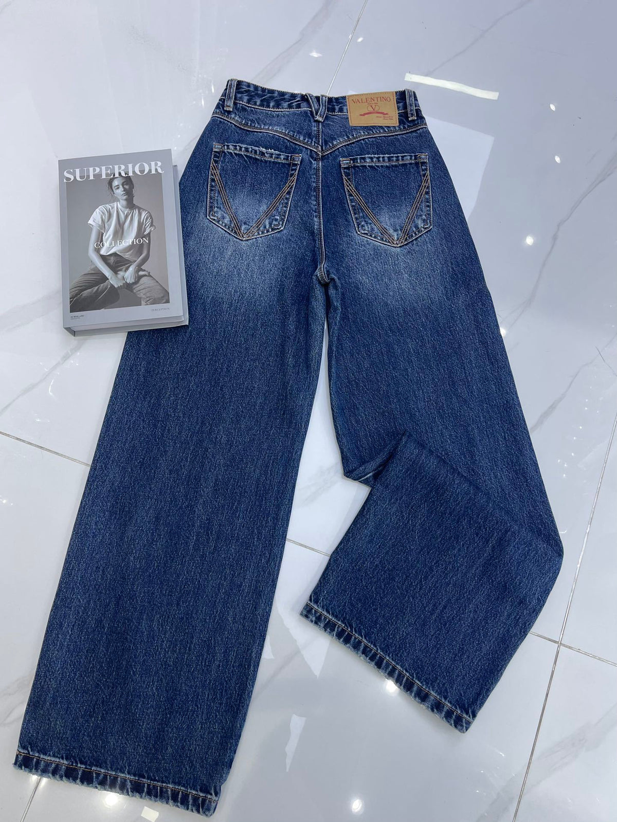 WIDE LEG VINTAGE WASH DENIM JEANS