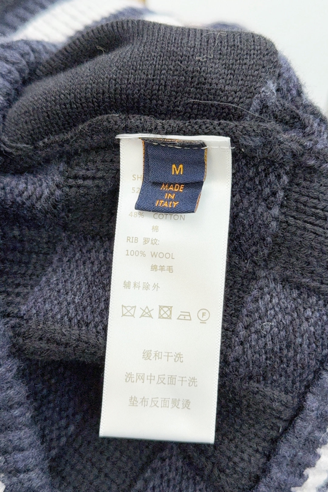 ZIP-UP TEXTURED KNIT JACKET WITH CONTRAST COLLAR
