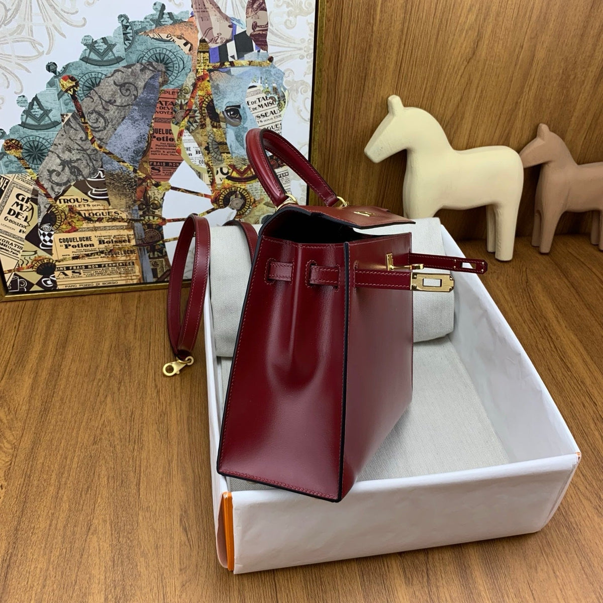 DEEP RED HANDBAG