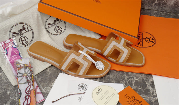 TAN CONTRAST STITCH H-CUT SLIDE SANDALS