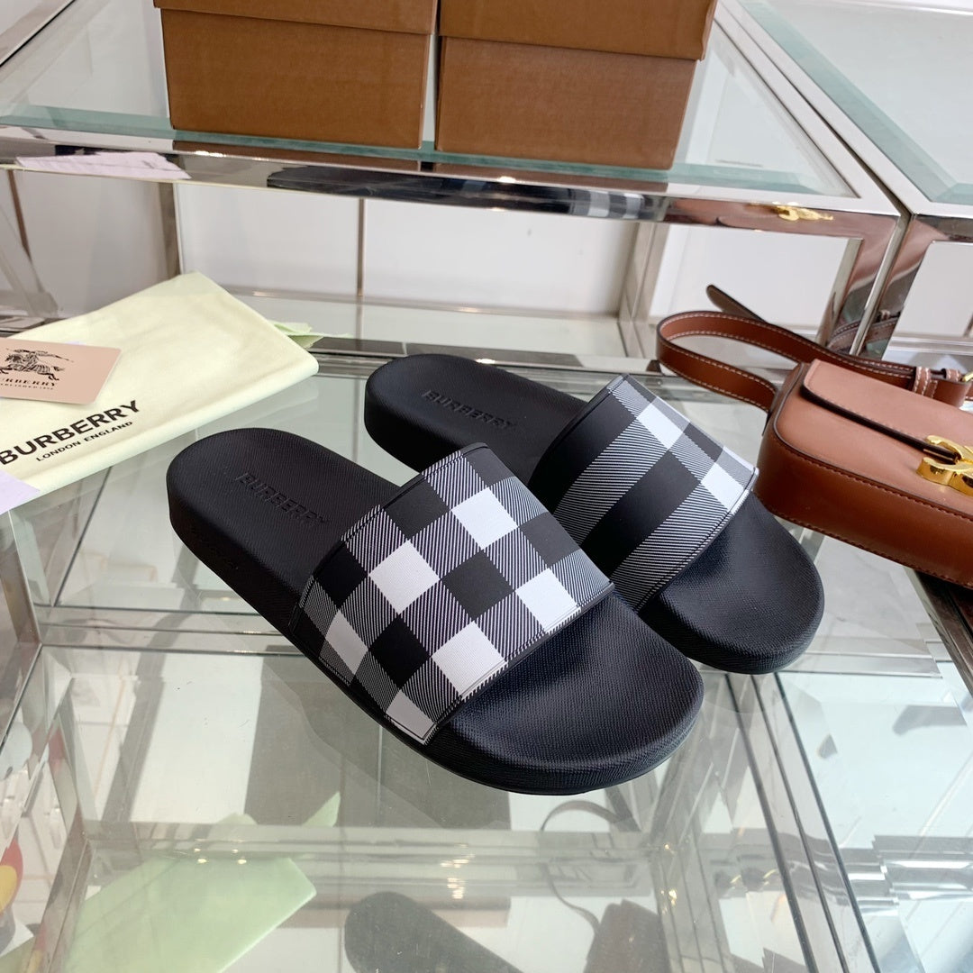 BLACK CHECK PRINT SLIDE SANDALS