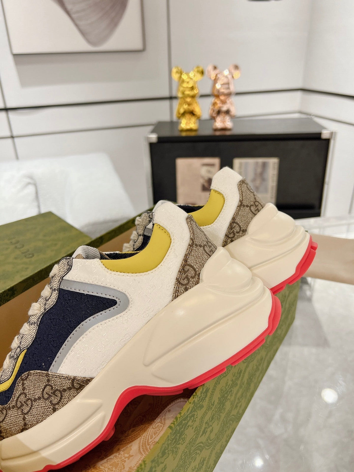 BEIGE NAVY MULTICOLOR SNEAKERS