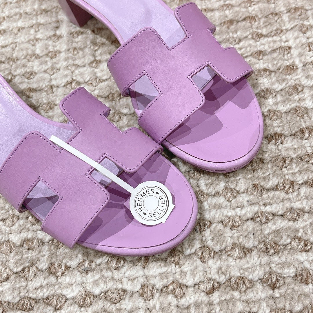 LILAC SLIDE SANDALS