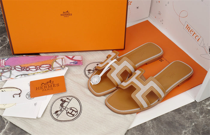 TAN CONTRAST STITCH H-CUT SLIDE SANDALS