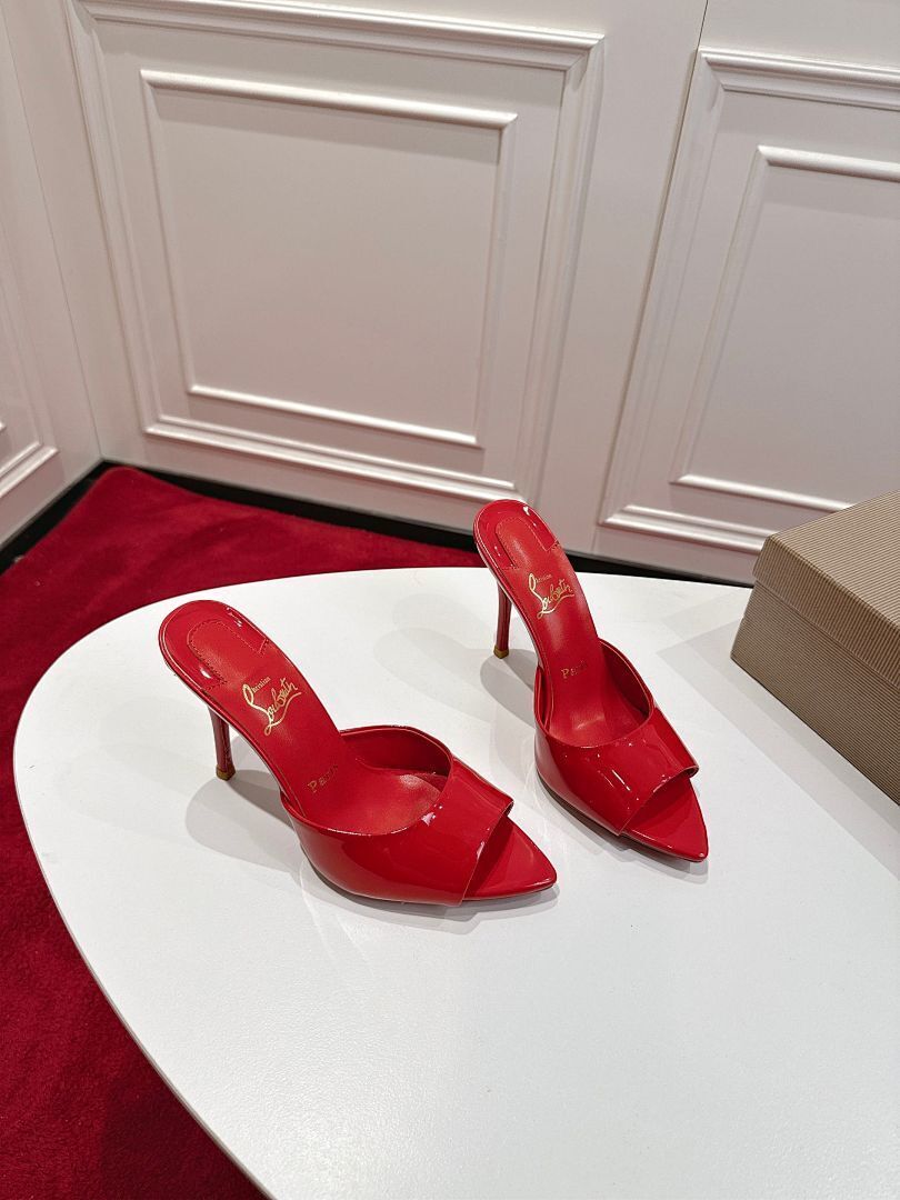 RED PATENT OPEN-TOE MULE HEELS