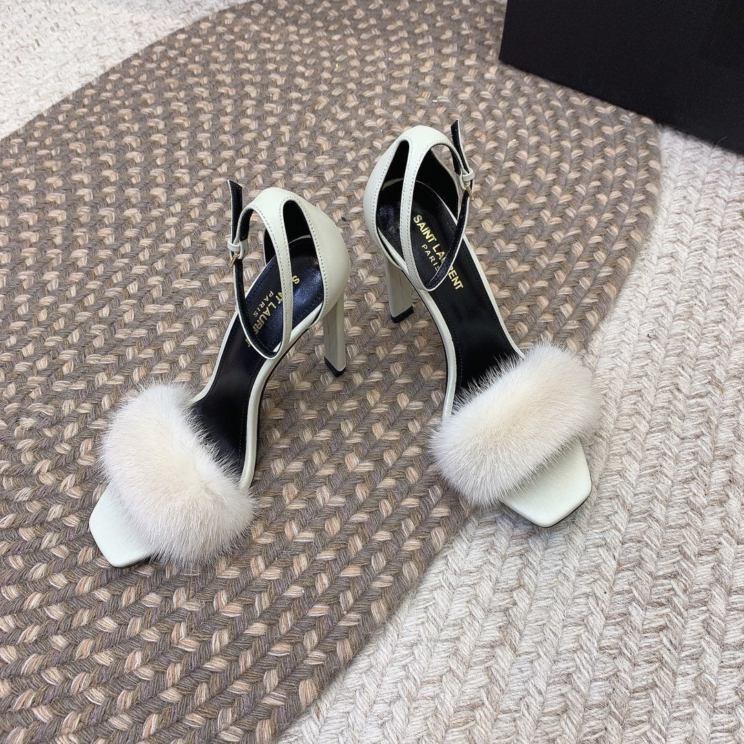 WHITE HIGH HEEL SANDALS WITH FUR DETAIL