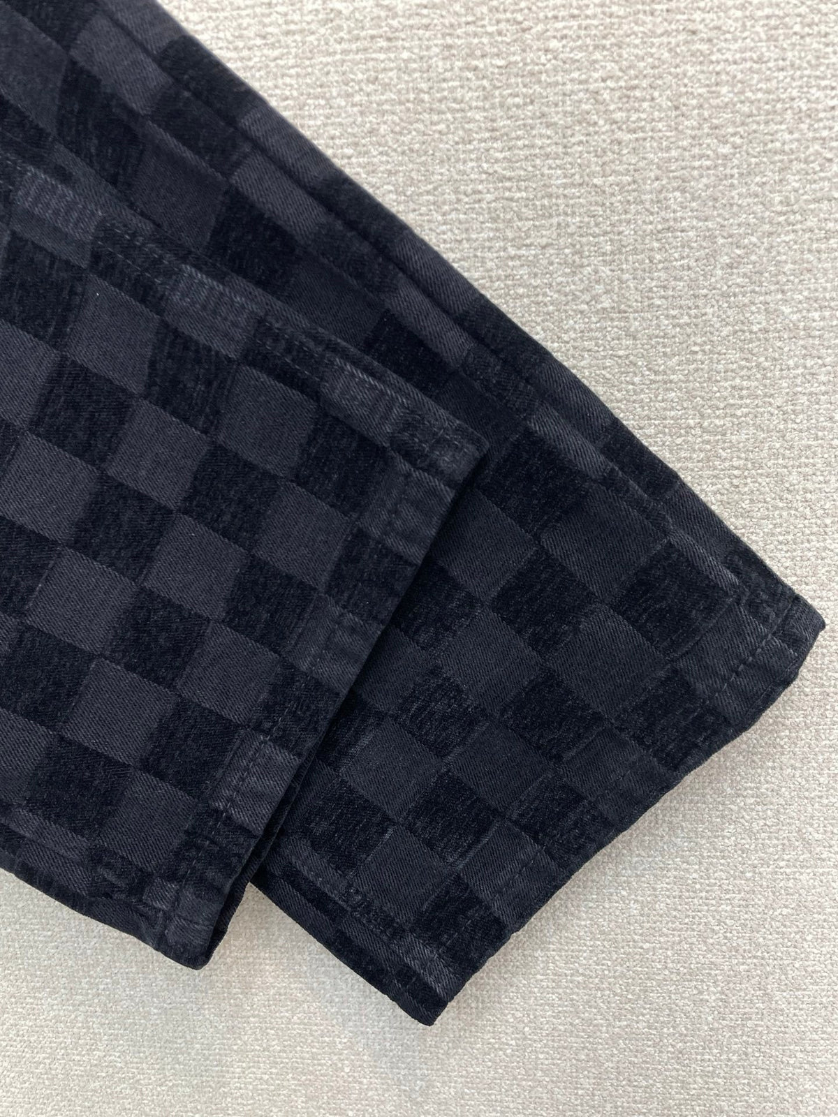 BLACK CHECKERED STRAIGHT-LEG PANTS