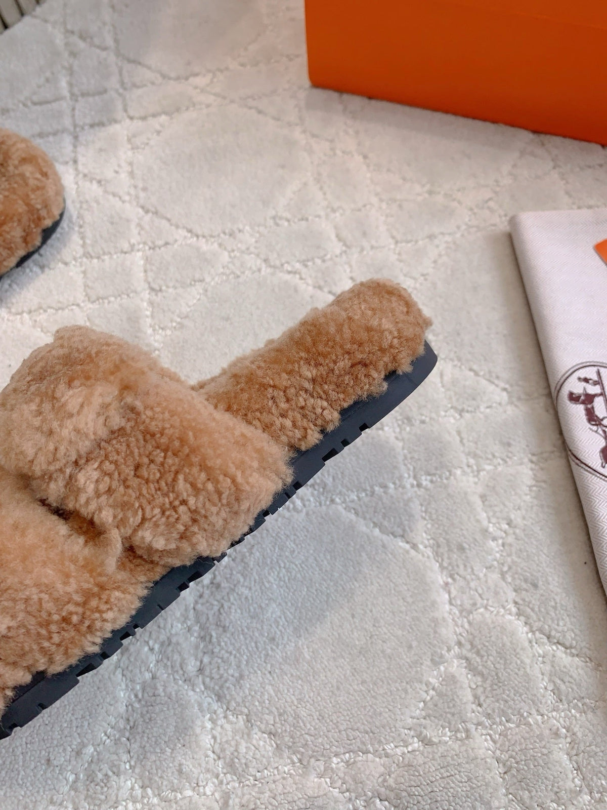 WARM TEDDY TEXTURE SLIDES WITH PADDED STRAPS