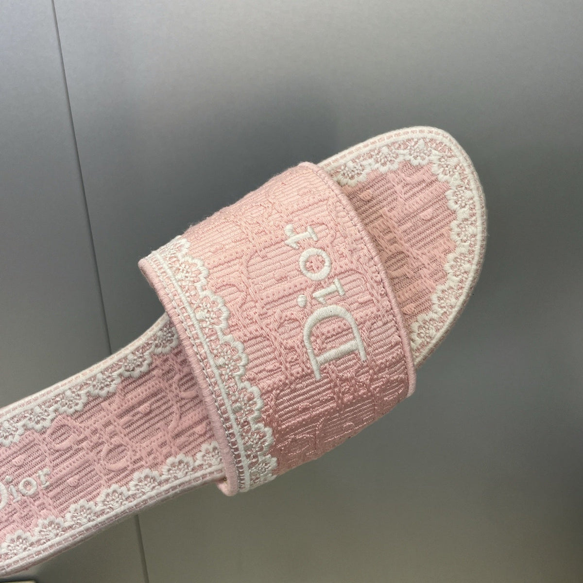 EMBROIDERED LOGO JACQUARD SLIDES