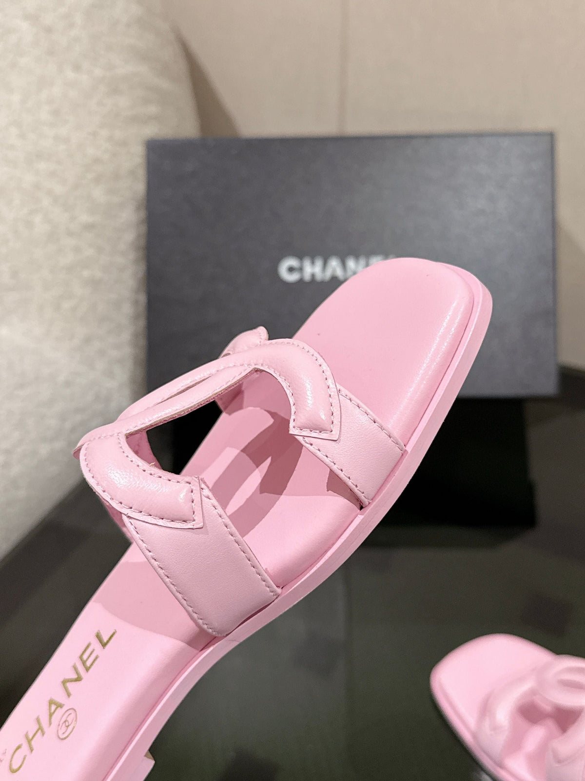 PINK MINIMALIST SLIDE SANDALS