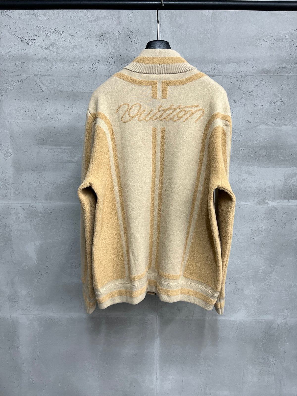 ZIP-UP KNIT JACKET WITH CONTRAST PANEL DESIGN