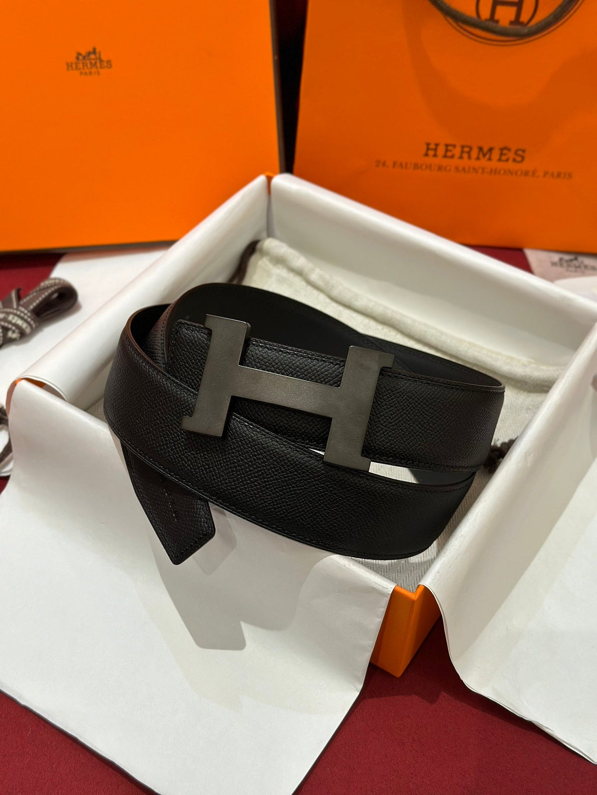 CLASSIC LEATHER BELT – MATTE BUCKLE EDITION