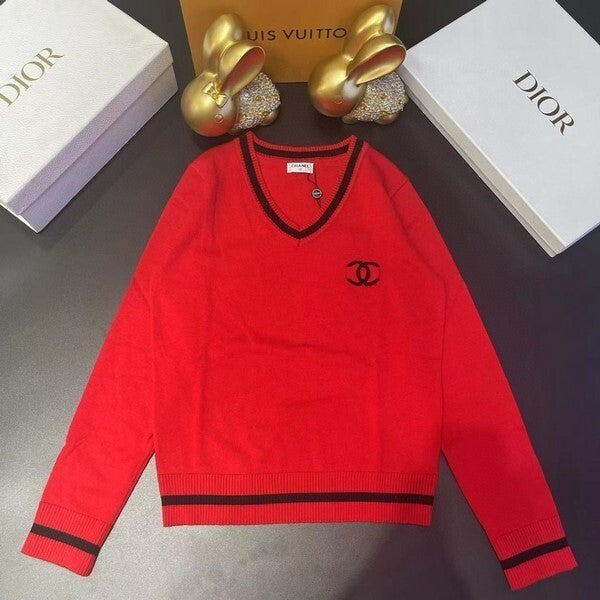 V-NECK KNIT SWEATER