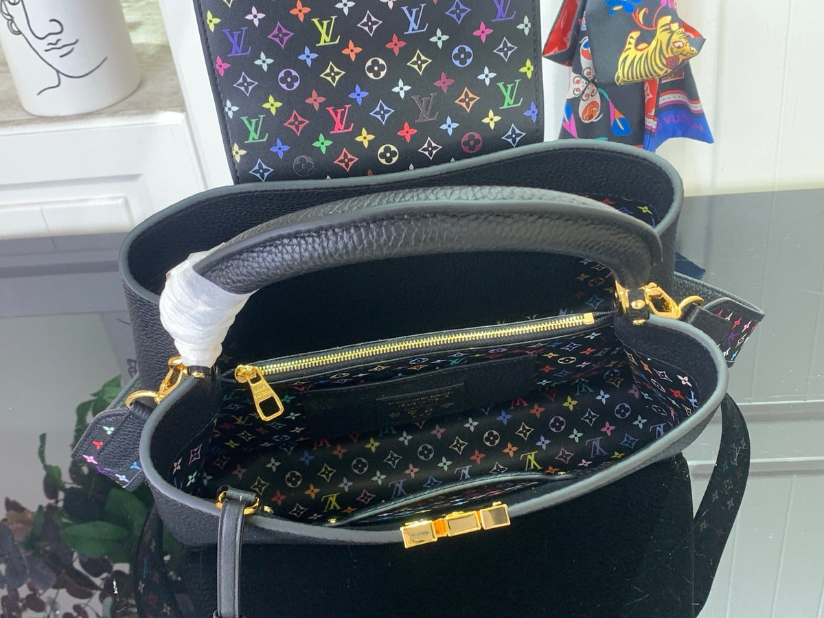 ELEGANT TOP HANDLE STATEMENT BAG