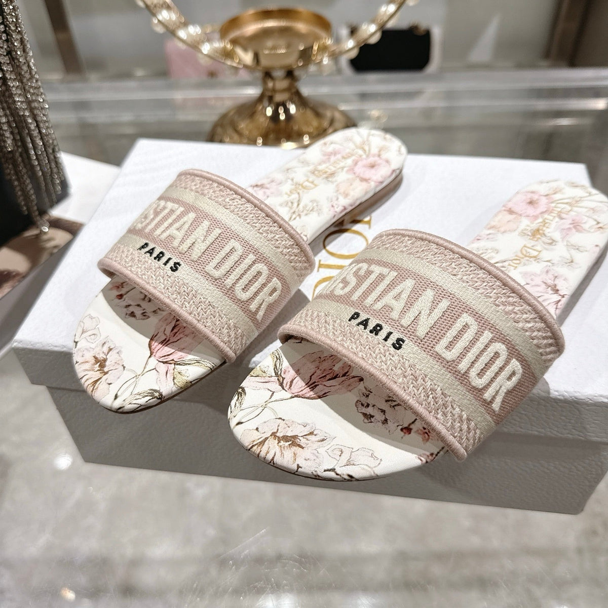 FLORAL PRINT LOGO STRAP SLIDE SANDALS