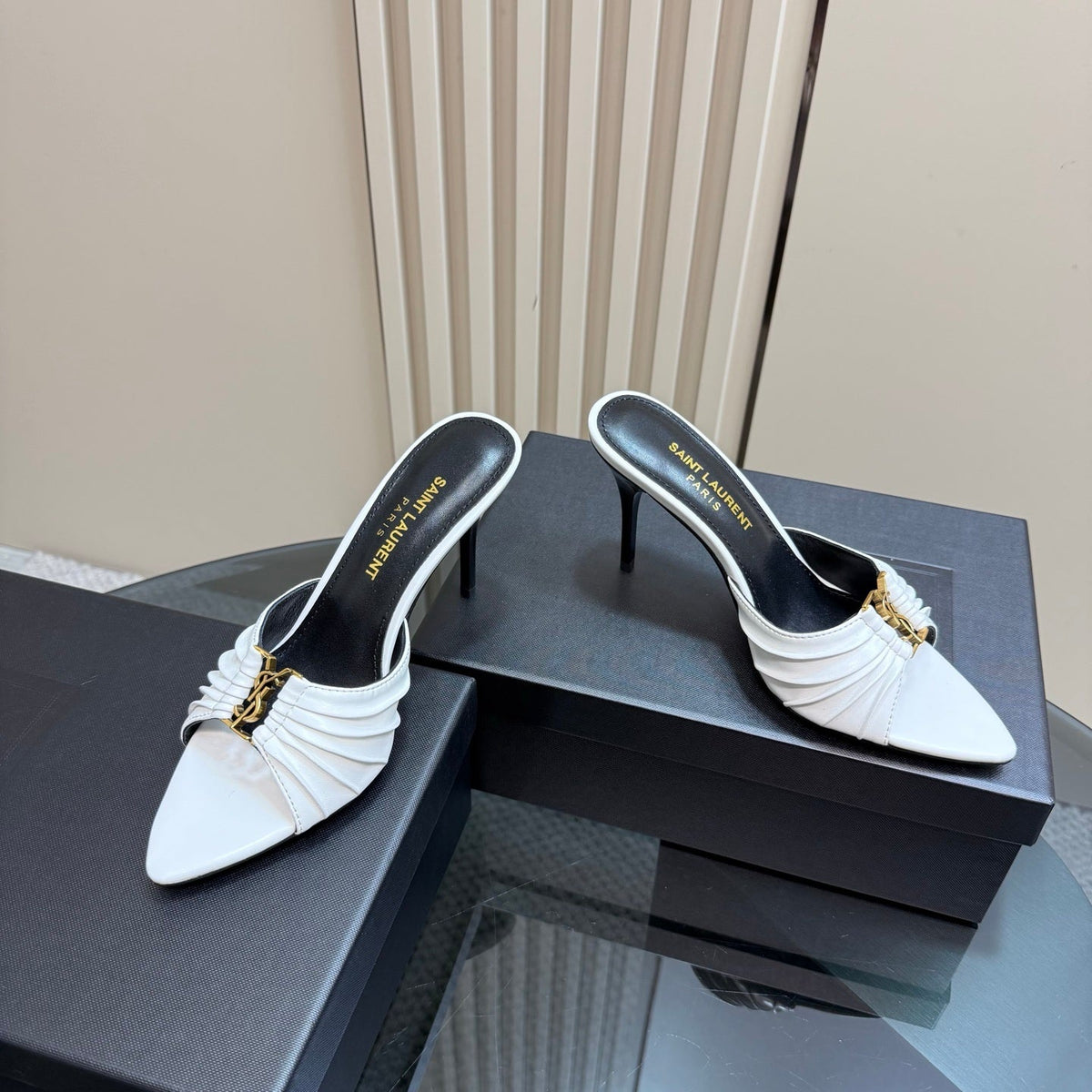 ELEGANT HEELED MULES