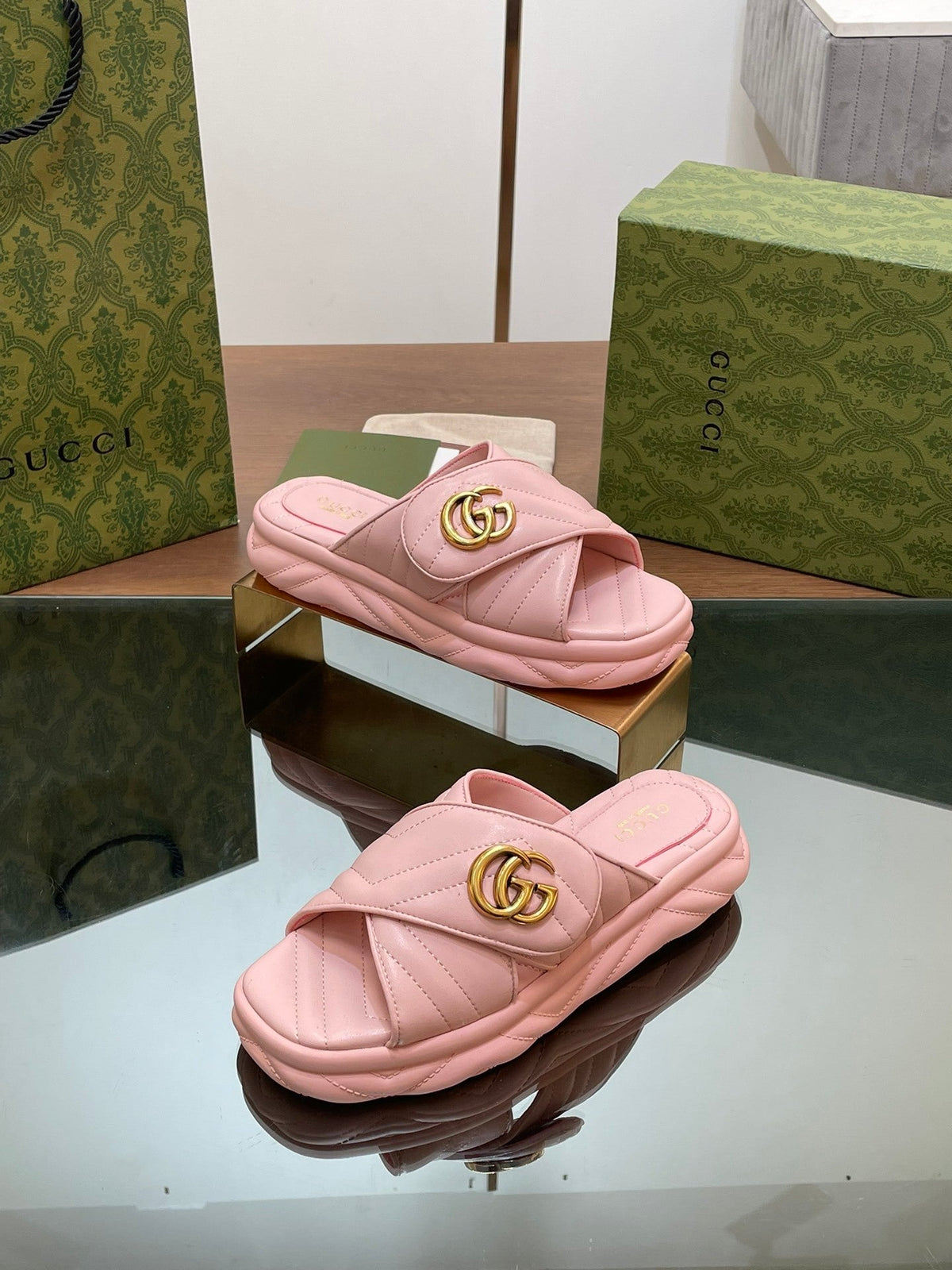 QUILTED PLATFORM SLIDE SANDALS – BLUSH PINK