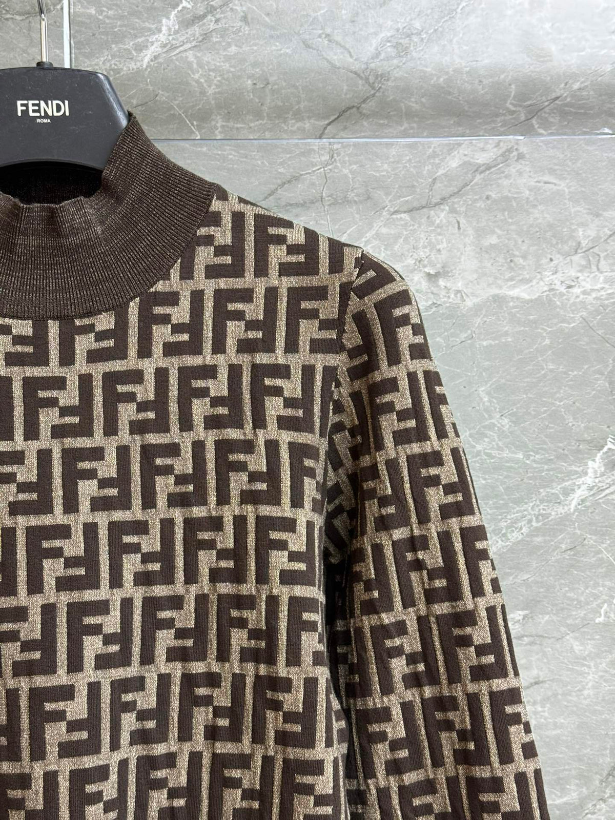 PATTERN TURTLENECK SWEATER