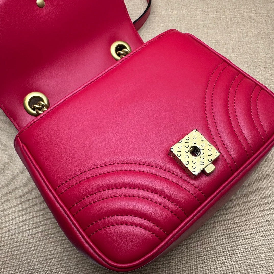 QUILTED SHOULDER BAG