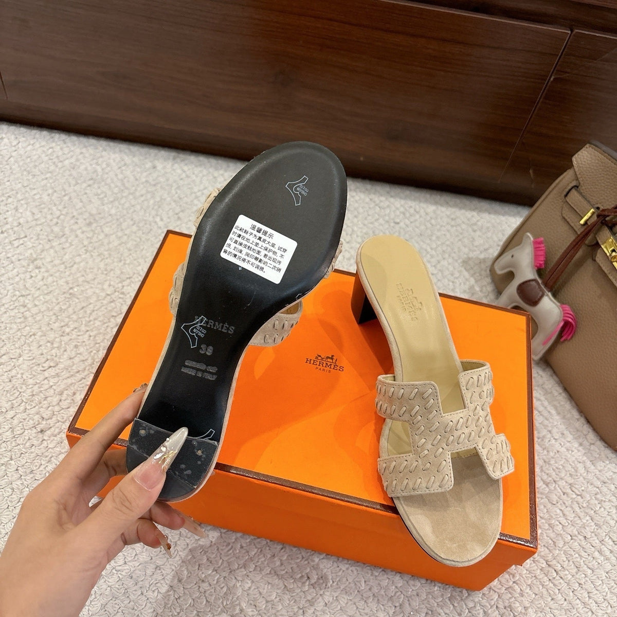 SAND BEIGE SUEDE HEELED SLIDE SANDALS