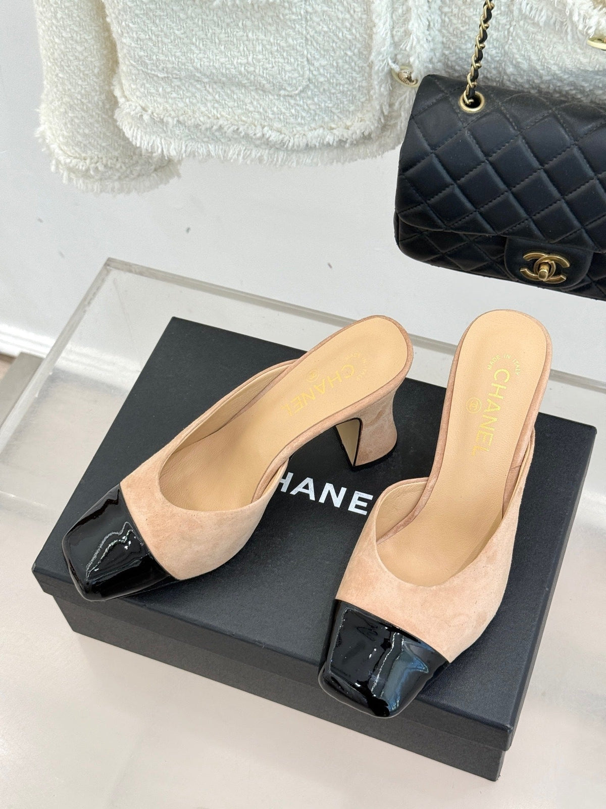 BEIGE SUEDE & BLACK PATENT CAP-TOE MULE HEELS