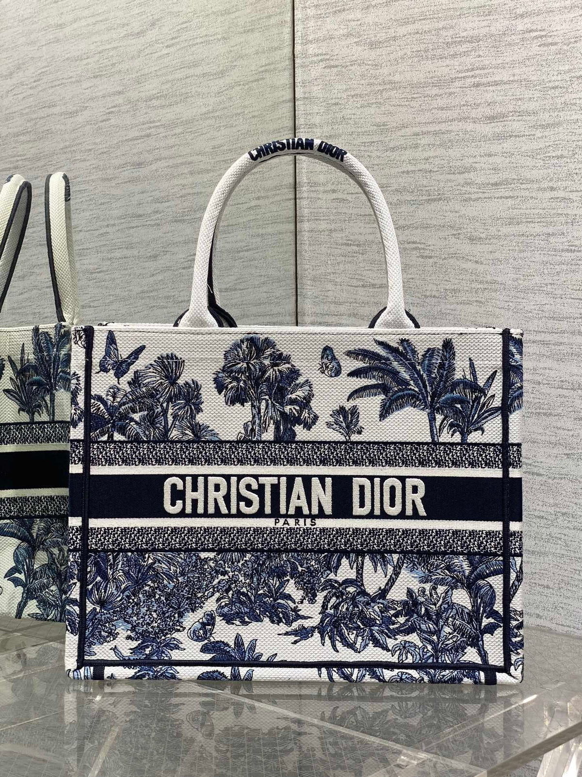 STRUCTURED CANVAS TOTE WITH BOTANICAL ILLUSTRATION