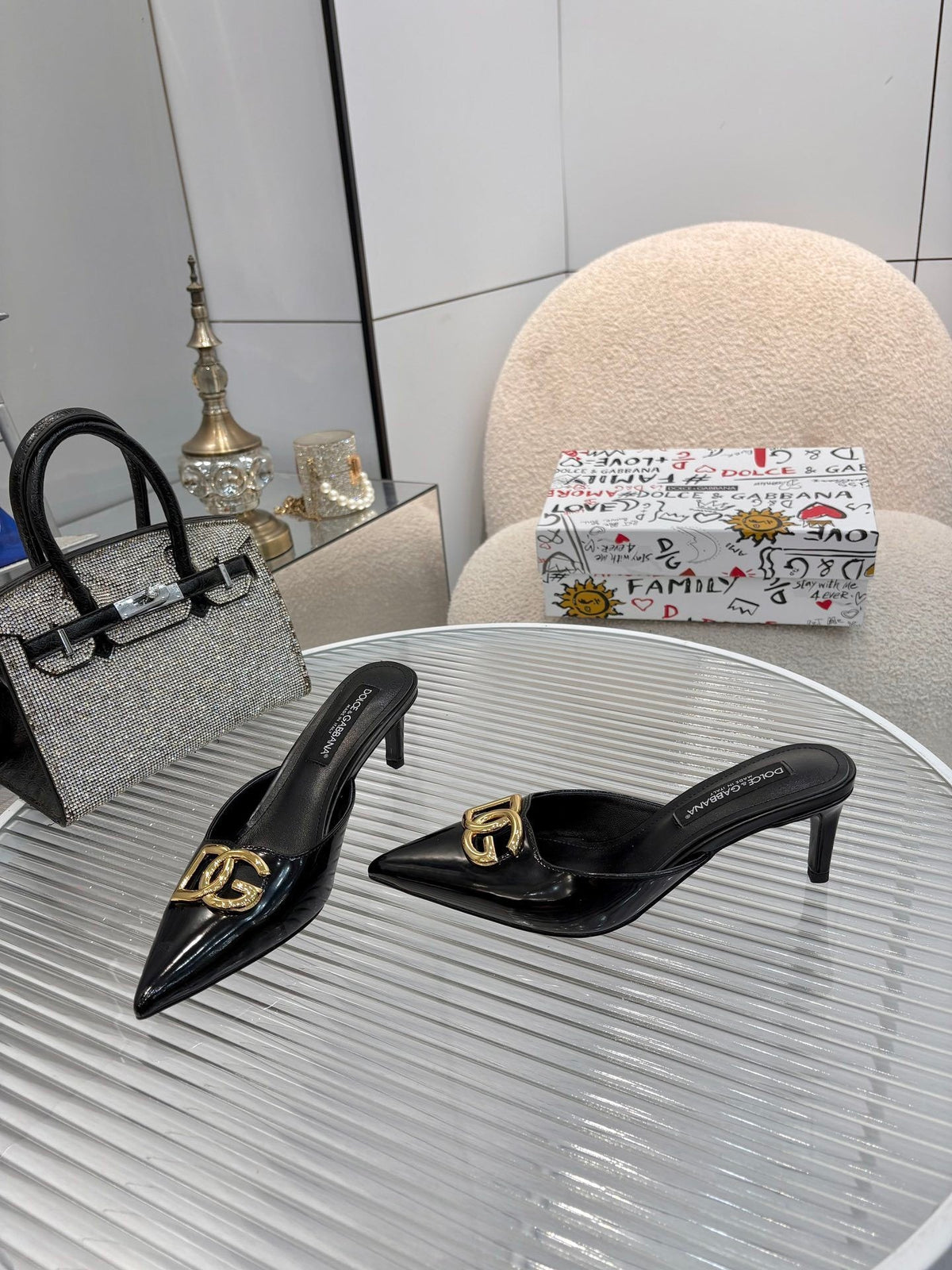 LOGO POINTED TOE MULES – CLASSIC BLACK