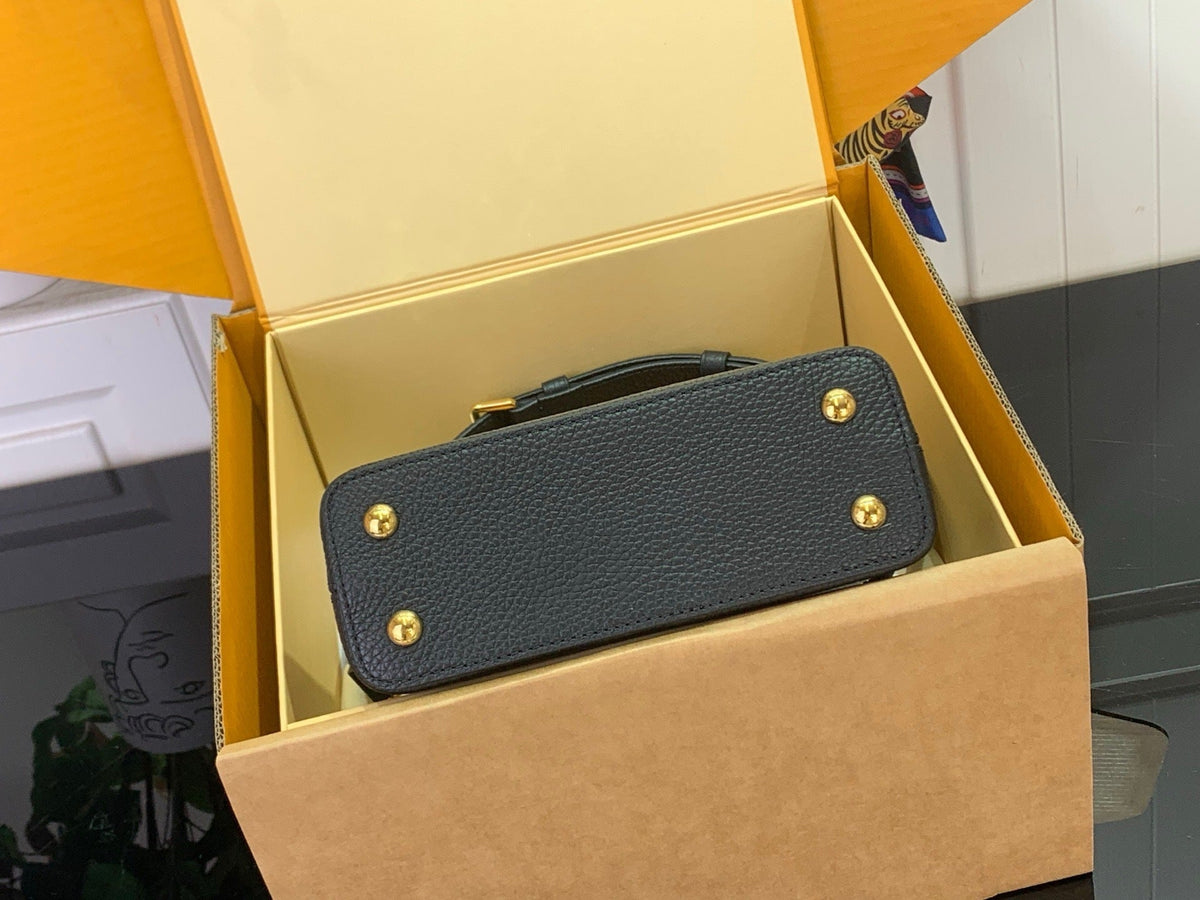 STRUCTURED TOP HANDLE BAG WITH GOLD LOGO