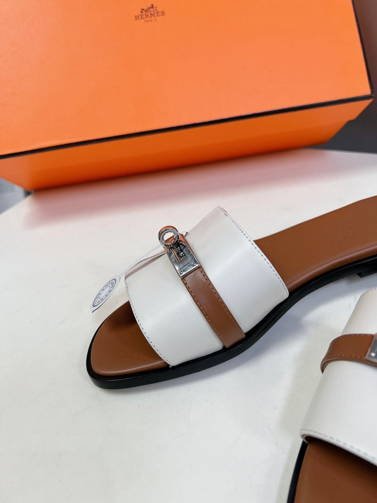 WHITE BROWN SLIDE SANDALS