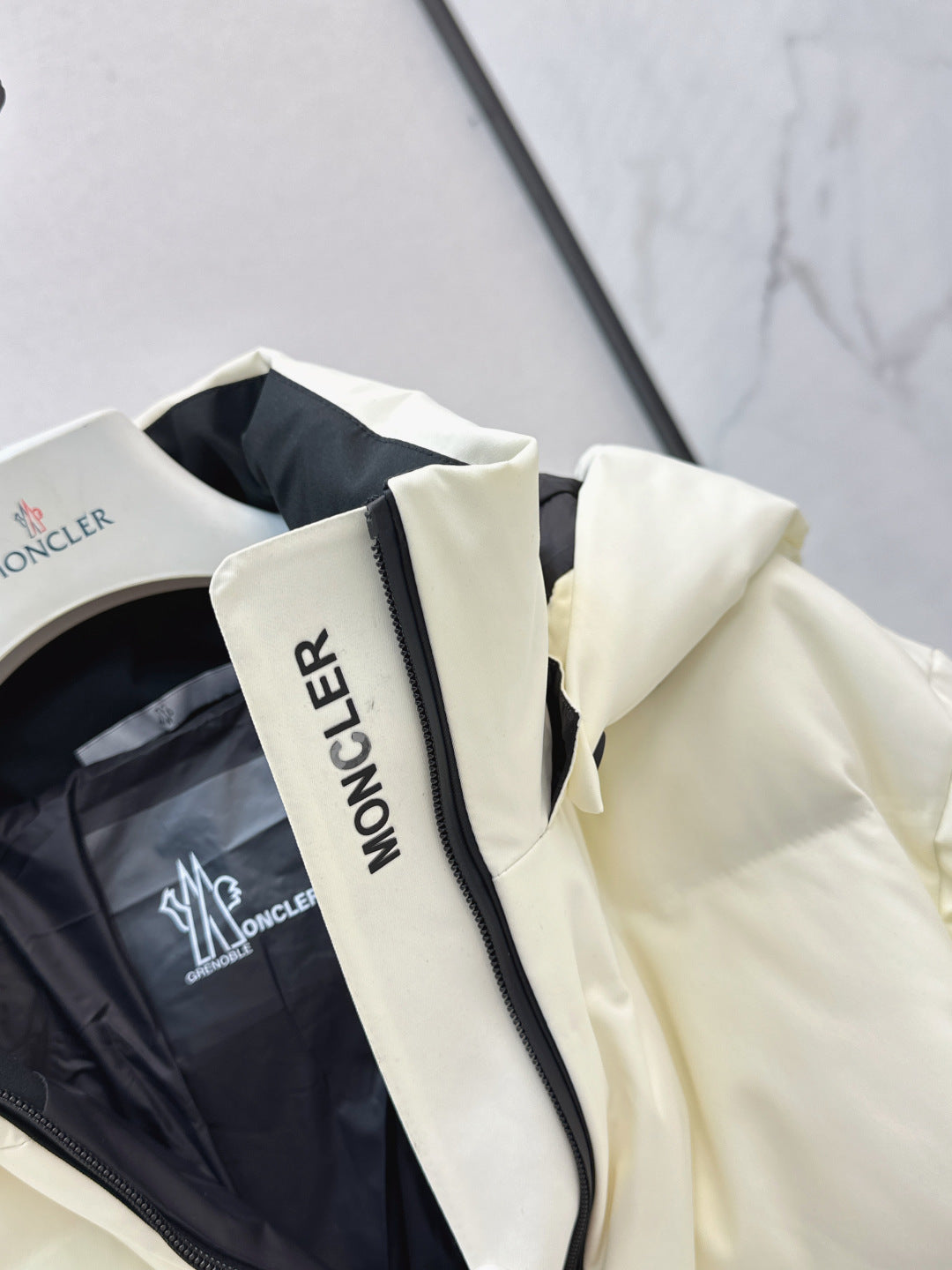 BELTED HOODED QUILTED PUFFER JACKET